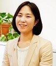 230201 極小 青山弁護士・左向き.jpg